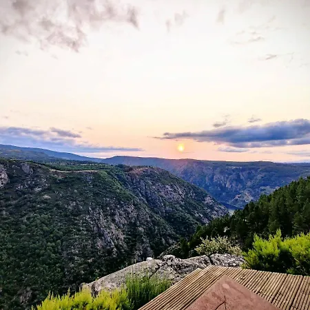 Feriehus La Casita De La Ribeira Sacra *
